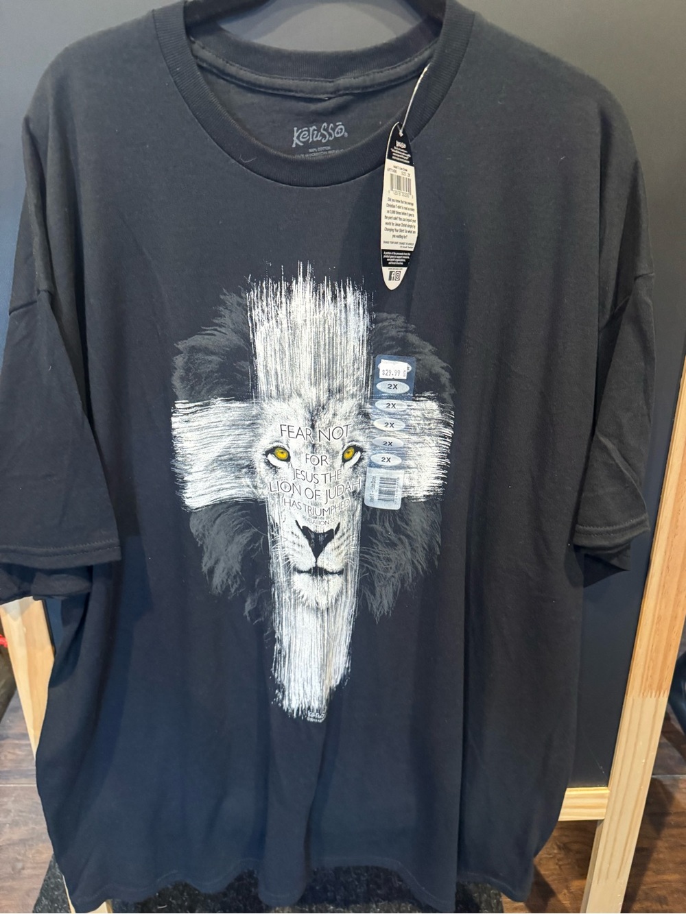 Kerusso 2XL Black Short-Sleeve Tee with Lion Cross Graphic